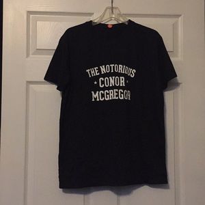 McGregor t shirt XL ... he tried ;)